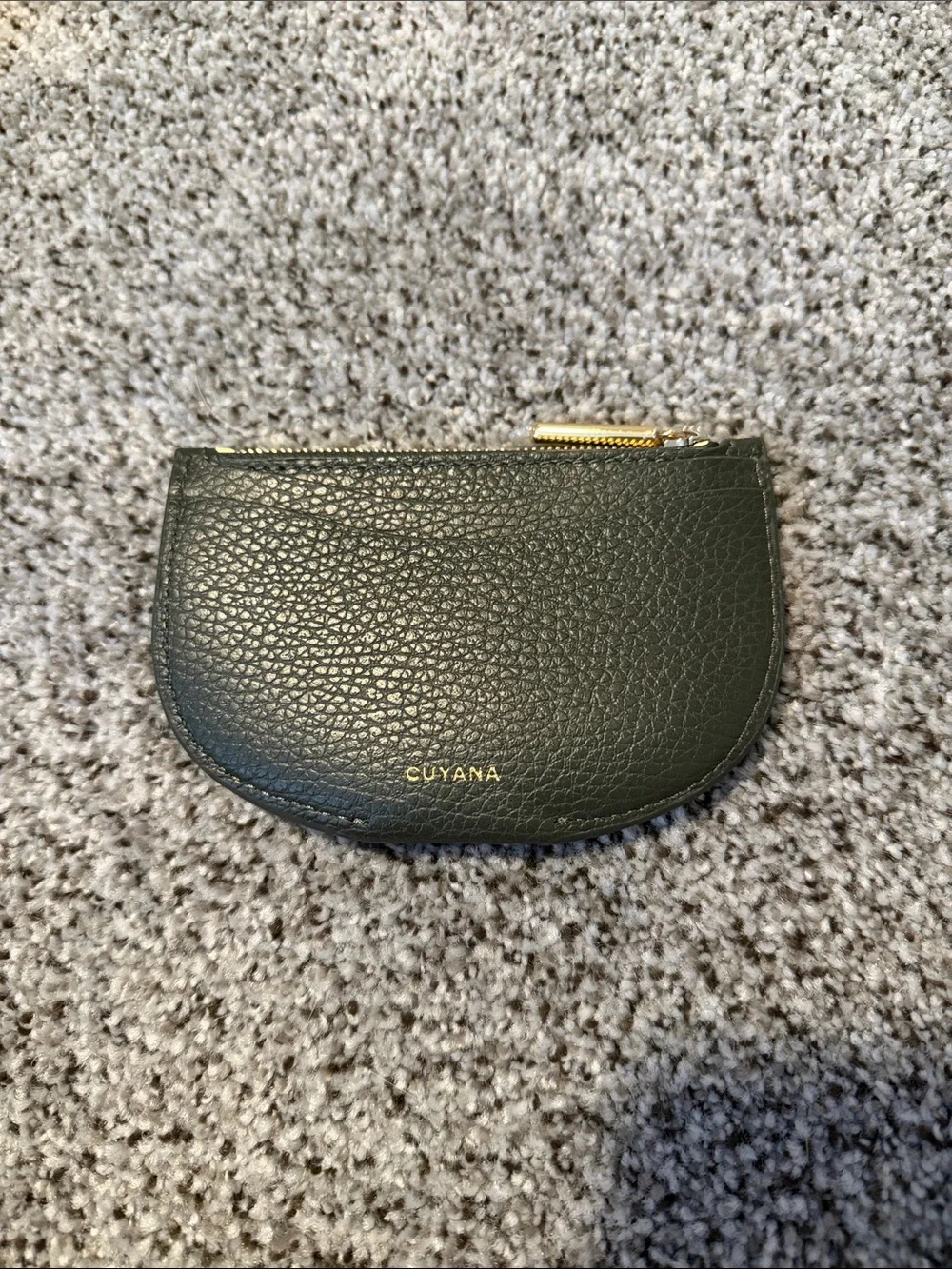 Cuyana Italian leather cardholder dark olive